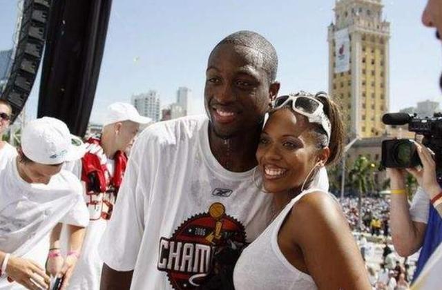 维蒂尼亚是第九位欧冠对英格兰球队戴帽球员，也是葡萄牙首人（维蒂尼亚成欧冠对英格兰球队上演帽子戏法的第九人，葡萄牙球员第一人）