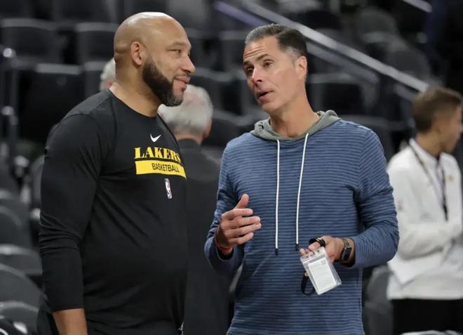 什么情况？西海岸男女足分别被处以转会禁令，但FIFA网站又说只适用于女足（信息矛盾？西海岸男女足遭转会禁令，FIFA官网却称仅针对女足）