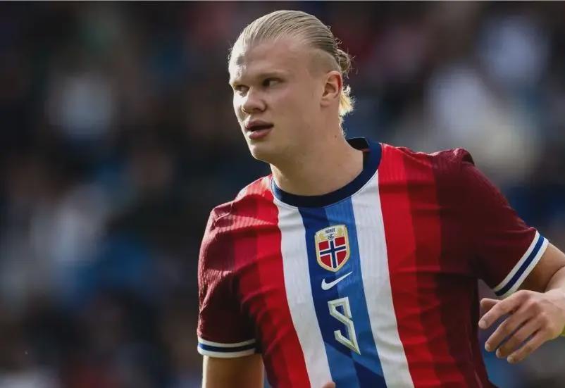 意甲媒体热议：米兰新援亚沙里首秀，贡献了一场极具说服力的比赛（意媒热议：米兰新援亚沙里处子秀，打出令人信服的表现）