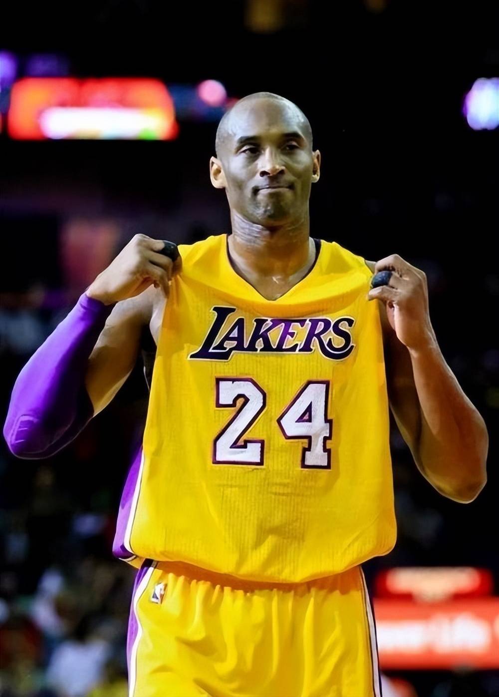 爱媒：奥林匹克峰会建议放宽对俄参赛限制，但欧足联仍维持禁令（爱媒称：奥林匹克峰会建议放松俄运动员参赛限制，欧足联禁令不变）