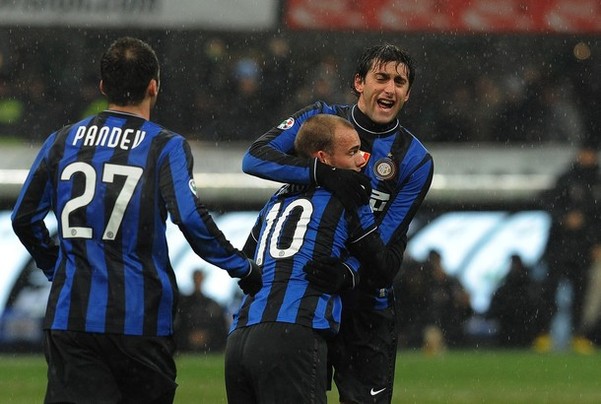 孔帕尼：不关注本菲卡与格雷罗的传闻，任何转会只会内部讨论（孔帕尼：不理会本菲卡、格雷罗传闻，转会议题只在内部讨论）