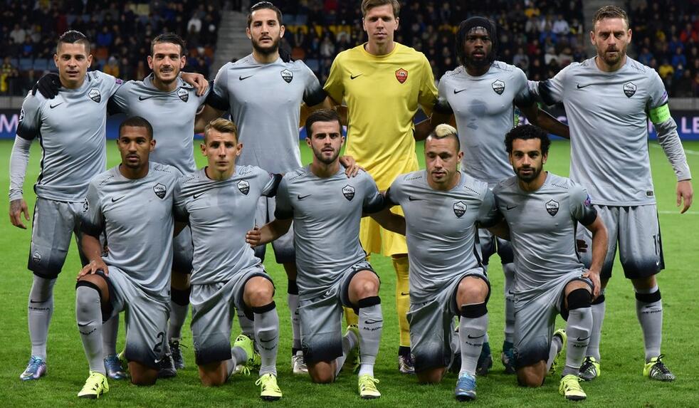 爱媒：奥林匹克峰会建议放宽对俄参赛限制，但欧足联仍维持禁令（爱媒称：奥林匹克峰会建议放松俄运动员参赛限制，欧足联禁令不变）