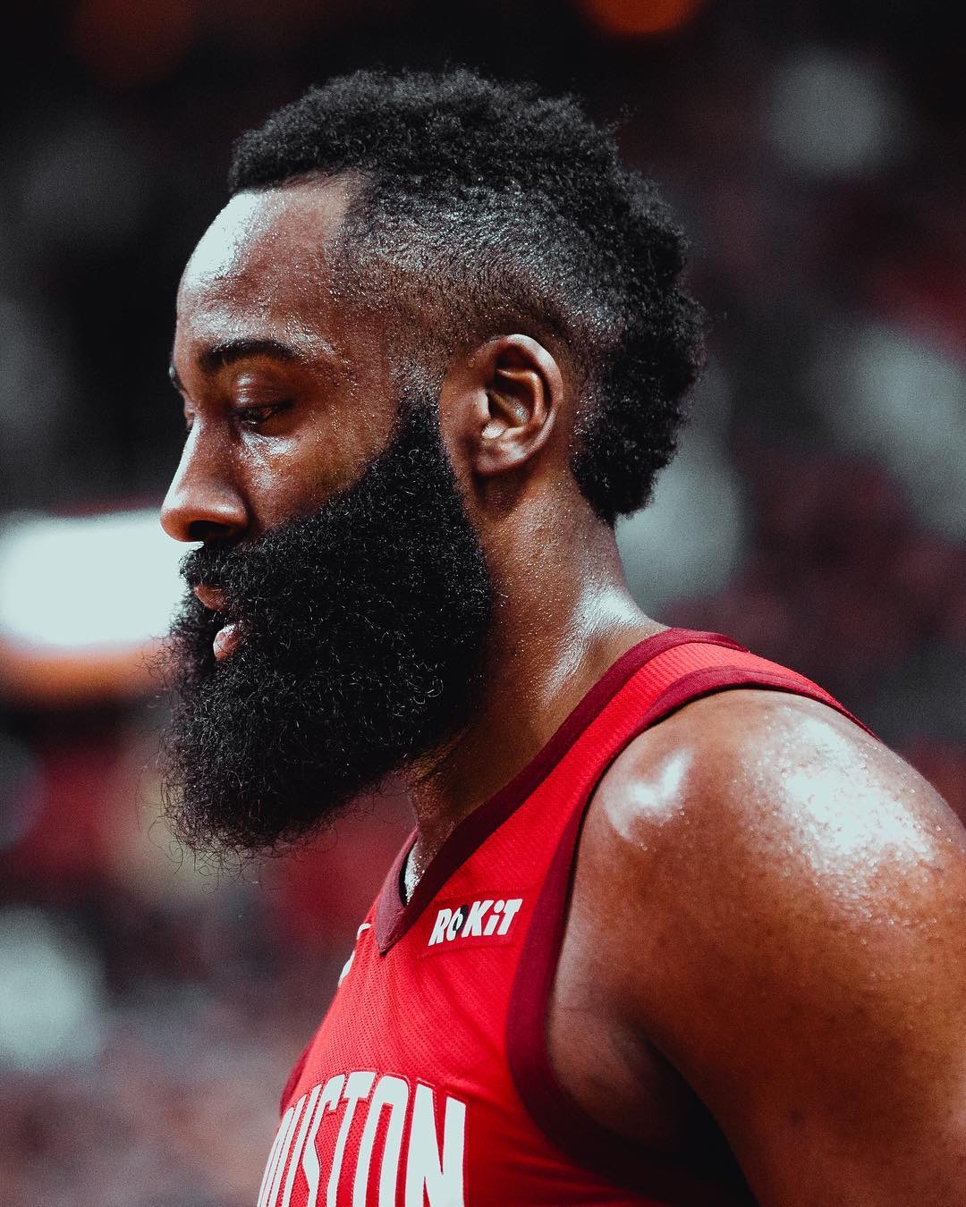 足球国足热身赛门票开售5分钟售罄（国足热身赛门票开卖仅5分钟即售罄）