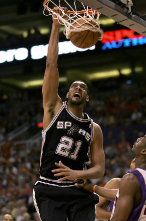 国米vs科莫：劳塔罗搭档小图拉姆，恩里克、巴雷拉出战（国米迎战科莫：劳塔罗联手小图拉姆，恩里克与巴雷拉出战）