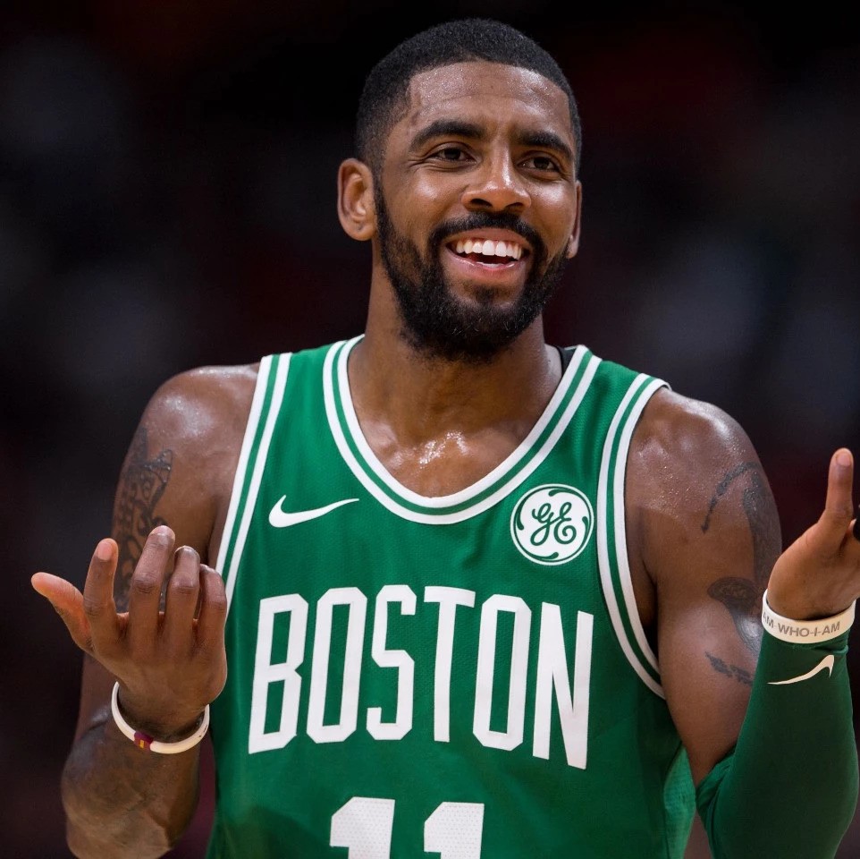 NBA：马刺新秀文班亚马闪耀 全场送出六盖帽（NBA：马刺新星文班亚马大放异彩 单场送出6次封盖）