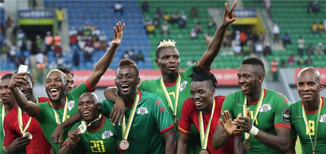 莱默尔：每次我们在自己的半场犯规，长传球都能被打进来（莱默尔：己方半场一犯规，对手总能用长传破门）