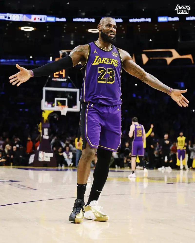 巴萨客战塞尔塔大名单：莱万领衔，孔德、亚马尔、德容在列（巴萨出征塞尔塔名单：莱万压阵，孔德、亚马尔与德容入选）