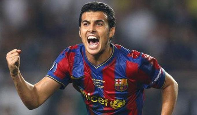 身背两黄，德容与卡萨多在欧冠再吃黄牌就要停赛（德容、卡萨多已两黄在身，欧冠再领黄牌将被停赛）